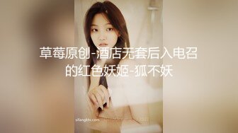 【新片速遞】 颜值很高的新人美女被好几个大哥玩弄，对着脸撸鸡巴口交，吃奶玩逼有说有笑，小屁股被人从后面草精彩别错过[1.66G/MP4/01:32:43]