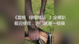 [MP4]白衣牛仔裤非常骚妹子第二炮，洗完澡穿上黑丝内衣按头插嘴后入骑坐猛操