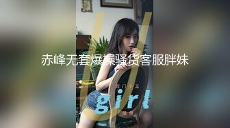 [MP4/ 605M] 素颜妹子给男友交含屌岔开腿白虎穴揉奶亲嘴无套啪啪没忍住射了撸一背