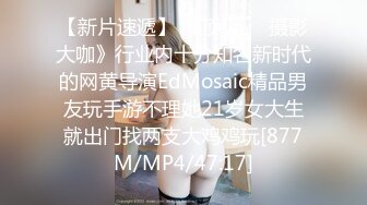 《推油少年》偷拍女客户特殊服务，骚熟女贴着面膜推胸