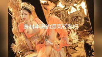 新人美女主播玉妙妙下海不久被狼友调教的明明白白，全程露脸黑丝诱惑揉奶玩逼特写展示，跳蛋塞里面抽插呻吟