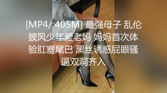 胸罩都没脱 在卫生间干美女 表情很骚呀