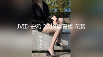 [MP4/ 2.96G]&nbsp;&nbsp;大一好姐妹深夜一起兼职赚学费，全程露脸性感的无毛白虎逼很是诱惑，互动狼友撩骚不断